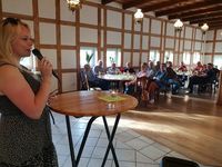 Einen Neujahrsempfang im Mai durchzuführen zeige, wie innovativ und flexibel die Gesmolder seien, stellte Bürgermeisterin Jutta Dettmann in ihrem Grußwort anerkennend fest.
